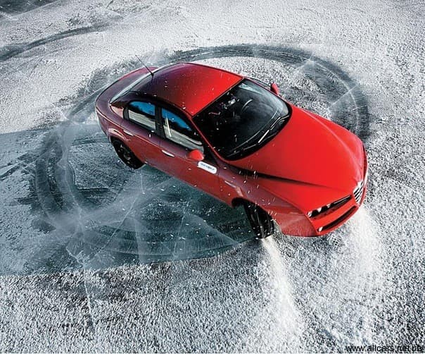 Львів’янам нагадують про небезпеку через ожеледицю