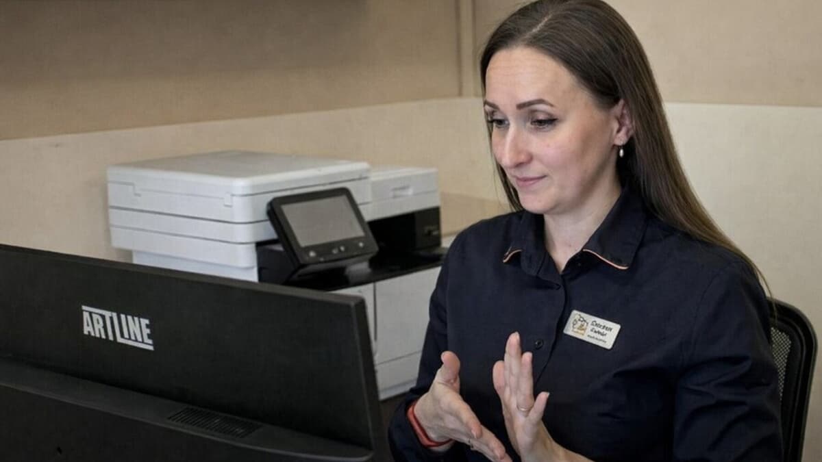 Онлайн-консультації у львівських ЦНАПах можуть проводити з перекладачем жестової мови