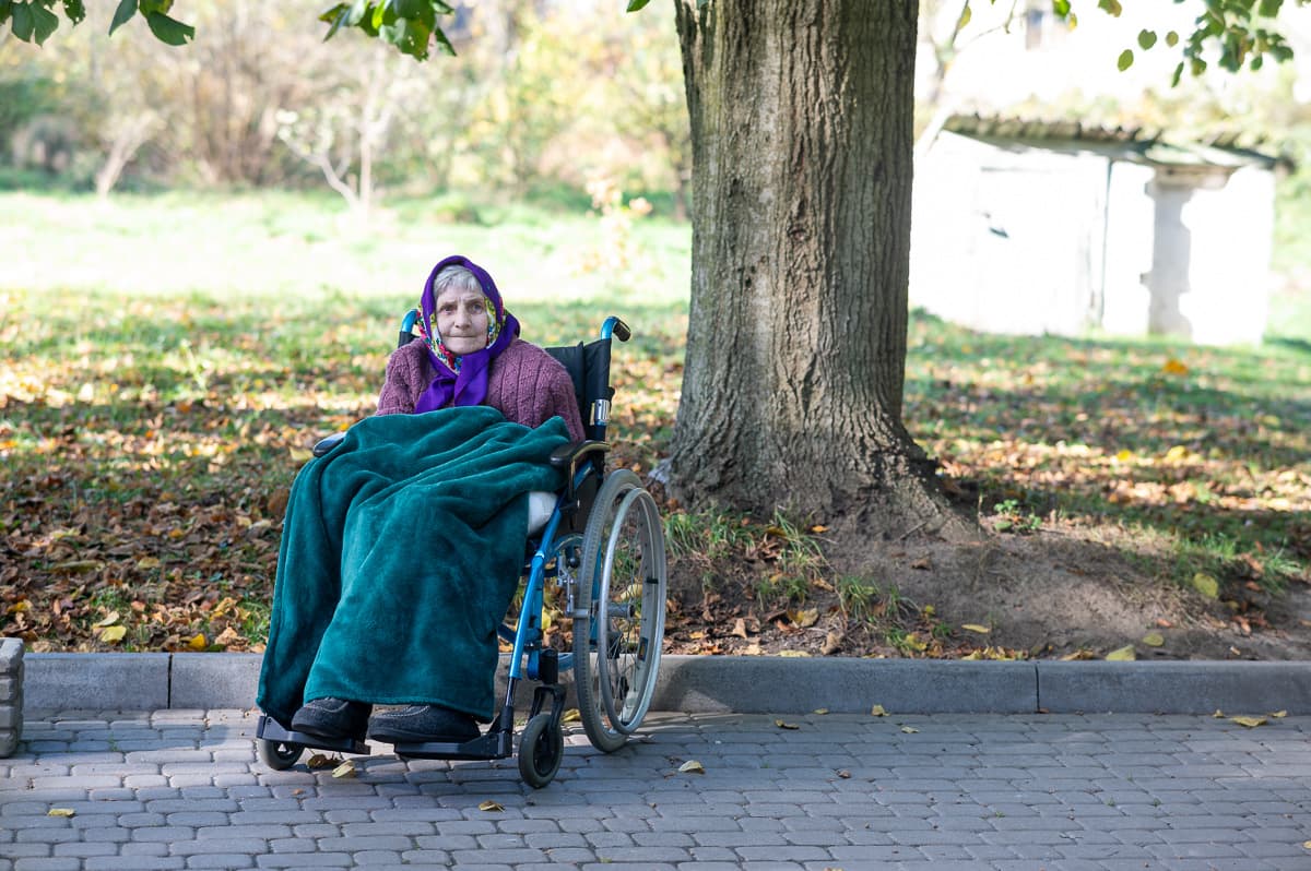 Що діється у Львівському геріатричному пансіонаті та в області скасували ще дві некритичні закупівлі. Підсумки доби