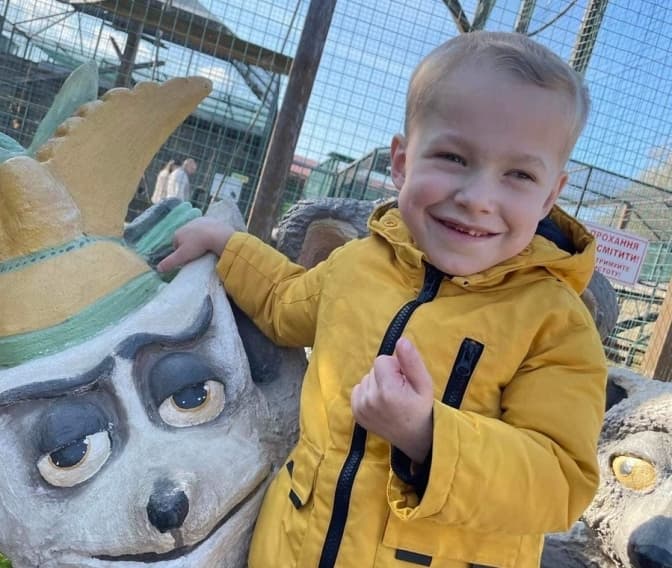 Перше «мама» в три роки. Історія Артемка, який заговорив після унікальної операції