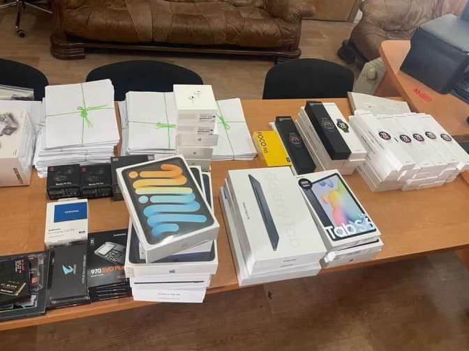 У «Краківці» затримали чоловіка, що намагався вивезти партію техніки на 1,5 млн грн