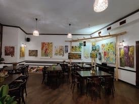 У Львові пройде благодійна виставка «На крилах любові» на підтримку ЗСУ