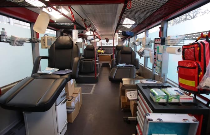 Для поранених військових Львівщина передала мобільний шпиталь за 150 тис. євро