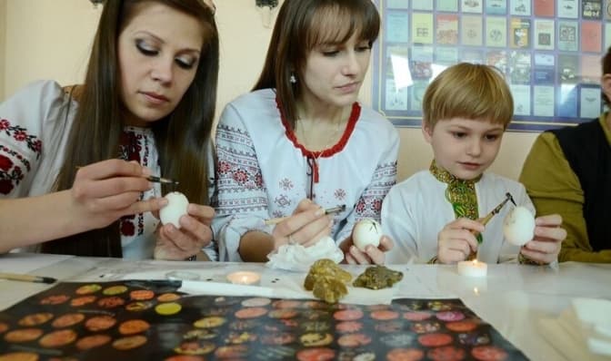 Львівський музей запрошує школярів на майстер-клас з писанкарства