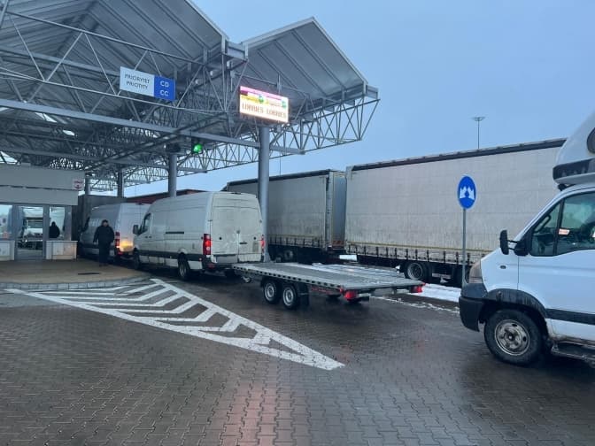 У двох пунктах пропуску на Львівщині є черги із автомобілів