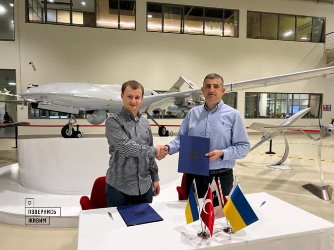 Турецька компанія Baykar та фонд «Повернись живим» оголосили про співпрацю