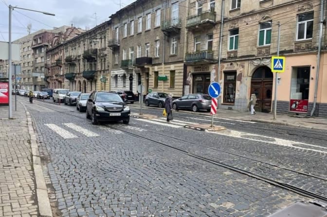 Неподалік площі Франка у Львові ремонтуватимуть колію. Водіїв закликають оминати ділянку