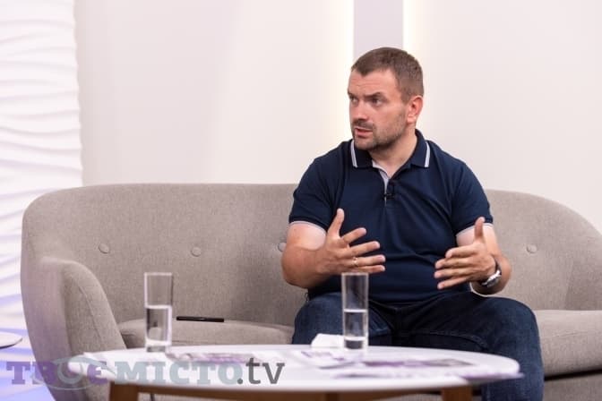 «У дітей мала б бути військова і домедична підготовка». Керівник освіти Львова про зміни з нового навчального року