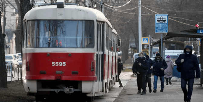 З 9 до 20 березня кілька трамваїв у Києві змінять маршрути через ремонт колій