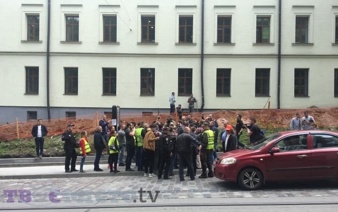 Садовий відповів на закиди протестувальників