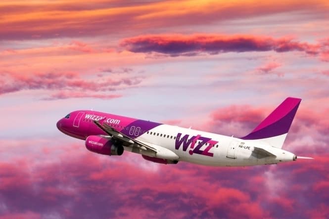 Wizz Air призупинив відновлення рейсів з росії до ОАЕ