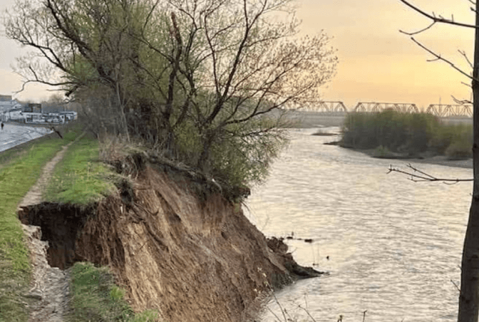 На Львівщині в межах об'їзної траси стався зсув земляної дамби