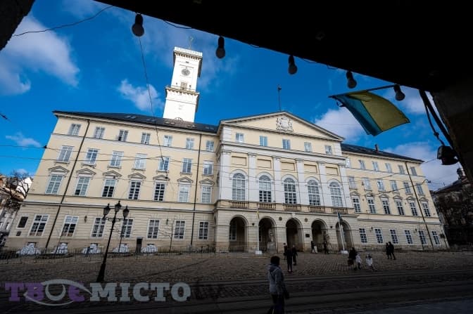 Львів через суд зобов'язав двох орендарів сплатити понад мільйон гривень боргу