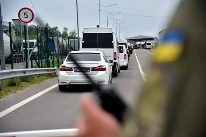 До 60 автомобілів: де на Львівщині найбільші черги на кордоні
