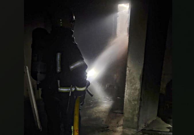 A fire broke out in the parking lot of a Lviv high-rise building