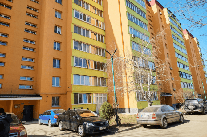 На Київщині відновлюють садок, лікарню та житло після руйнувань