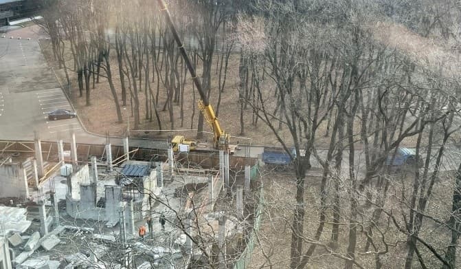 Громадська рада КМДА разом з активістами почали роботу щодо незаконної забудови в парку Пушкіна