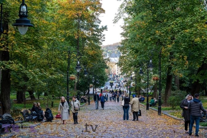 Загроза удару дроном та евакуація переселенців. Головне за добу на Львівщині