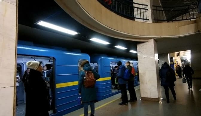 Київський метрополітен закликає ВРУ запровадити відповідальність за несанкціоноване проникнення на об’єкти транспорту
