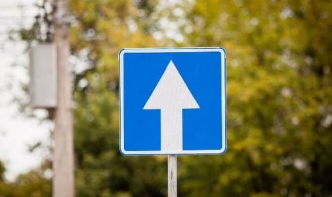 Від сьогодні у Львові реорганізували рух транспорту на двох вулицях