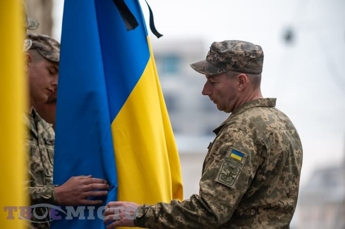 У Львові допрацюють проєкт військового цвинтаря та що запропонував суд Фаріон. Підсумки доби