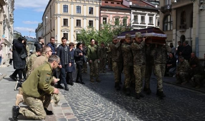 Завтра у Львові попрощаються із загиблим захисником