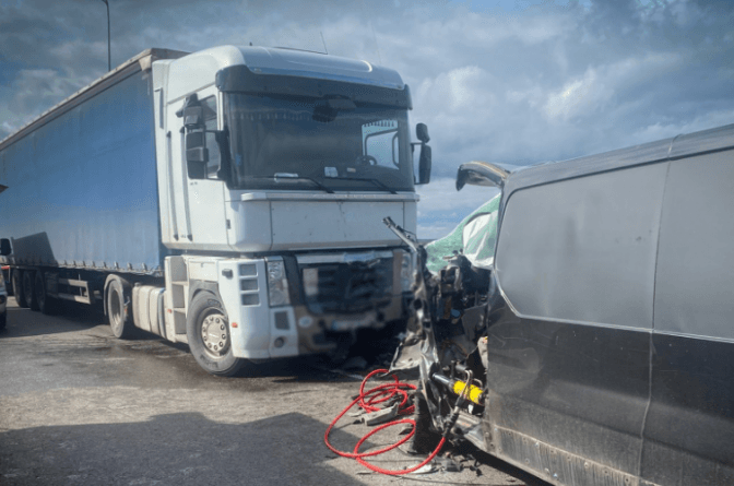 У ДТП на Львівщині загинув водій та постраждала дитина