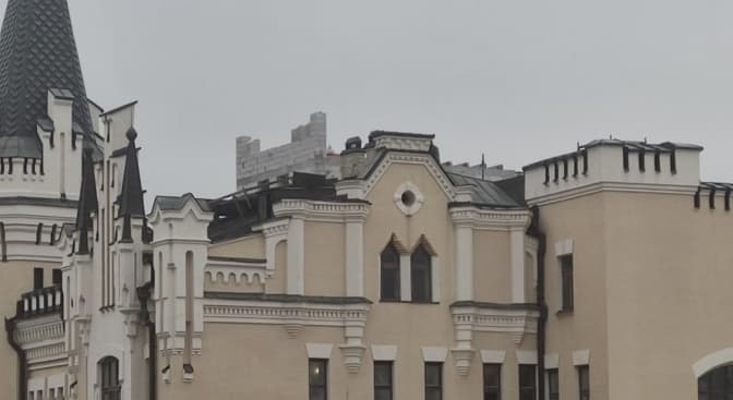 Мінкульт і ДОКС зобов’язали власника виконати надбудову на «замку Річарда» з автентичної цегли