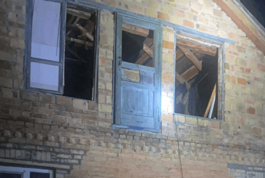 Ракетна атака РФ: на Київщині пошкоджено приватні будинки у трьох районах