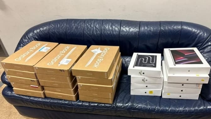 На Львівщині зупинили жінку з контрабандними ґаджетами