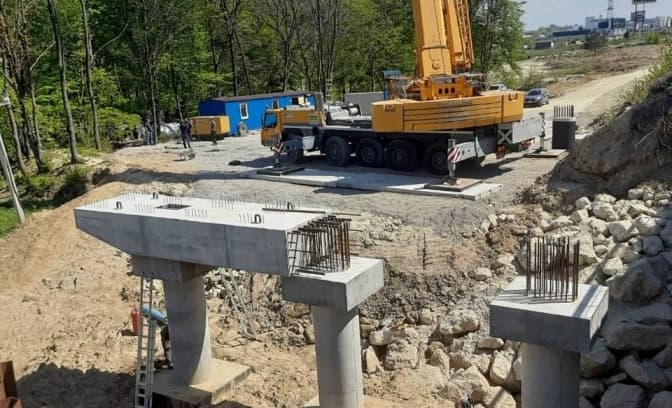 На кільцевій дорозі Львова відновили ремонт моста