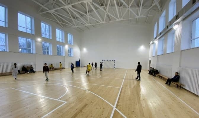 Для учнів в Винниках збудували спортзал. Раніше школа не мала приміщення для занять з фізкультури
