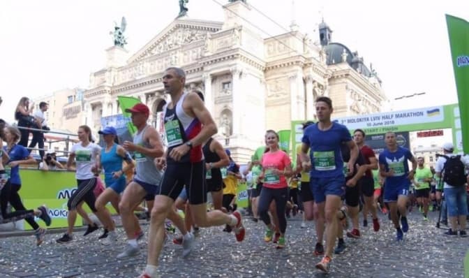 Завтра у Львові проведуть напівмарафон. Міський трансопрт курсуватиме зі змінами