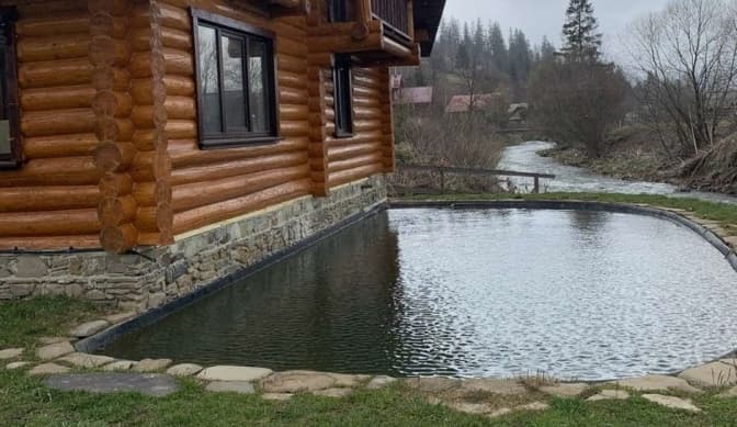 За самовільне будівництво відпочинкового комплексу судитимуть мешканця Львівщини