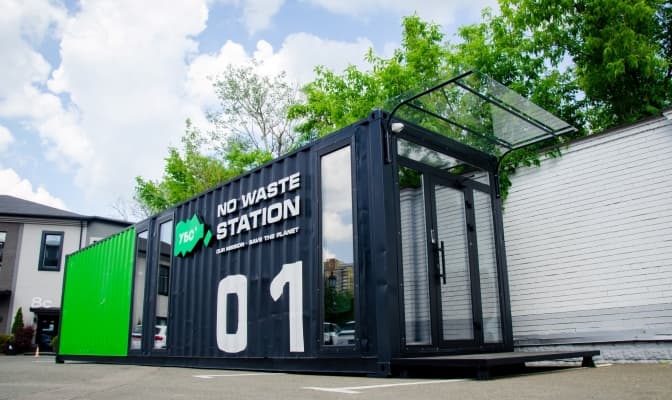 У Києві встановили першу сортувальну капсулу нового зразка