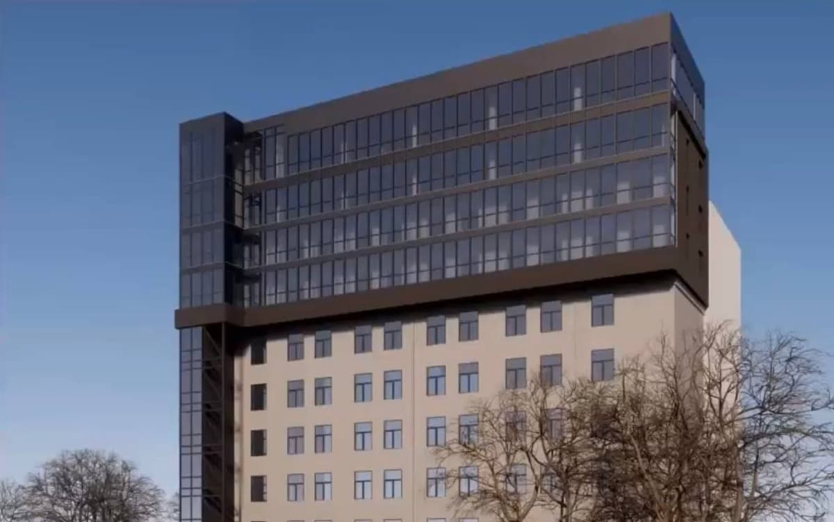На території колишнього заводу «Кінескоп» хотіли добудувати офіс на 8 поверхів. Їм відмовили