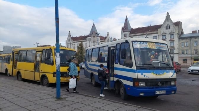 Львівська ОВА розірвала договір з перевізником через проблеми з е-квитком
