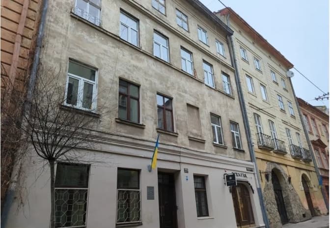 Біля площі Ринок у Львові планують продати приміщення за 312 тисяч грн