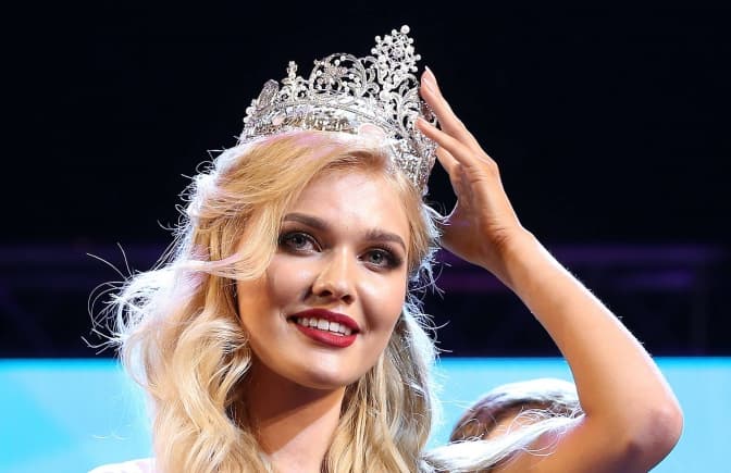 Фото дня. В Оперному театрі обрали Міс Львів