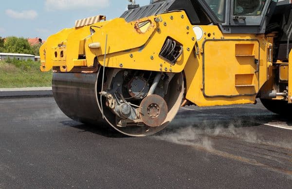 На Львівщині ремонтують три дороги державного значення. Перелік