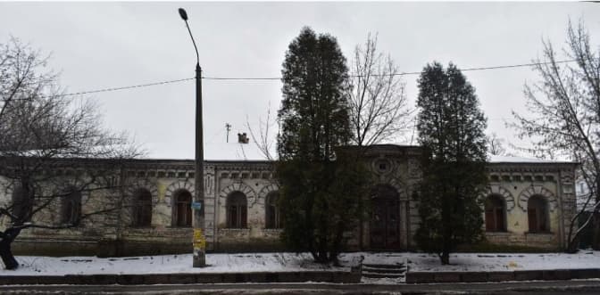 В Києві власника старовинної садиби Багговута намагаються змусити привести її до належного стану