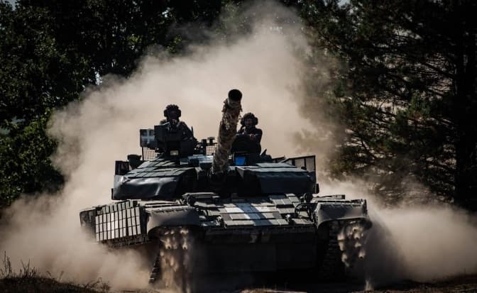 На одному з напрямків фронту Сили оборони успішно відбили 10 атак ворога, – Генштаб