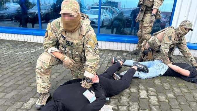 На Львівщині затримали чоловіків, які мобілізувались в ЗСУ та вимагали кошти, прикриваючись статусом