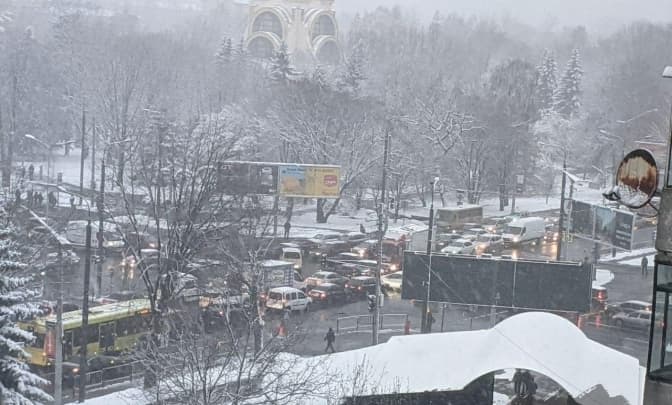 На перехресті Стрийської – Наукової пропонують тимчасово облаштувати кільцевий рух