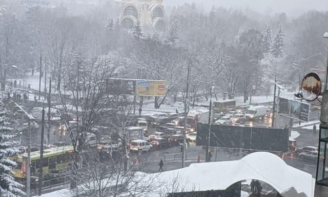 У міськраді повідомили, чи облаштують кільце на перехресті вулиць Стрийської – Наукової