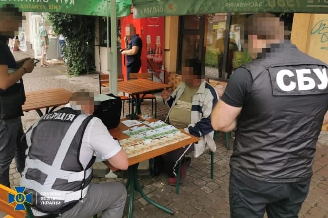 У Львові затримали групу, яка допомагала ухилянтам виїхати за кордон