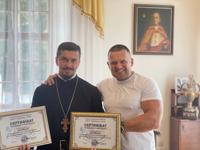 Єромонах зі Львівщини став рекордсменом з пауерліфтингу