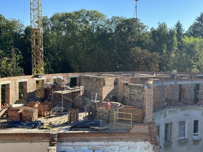 Що буде з маршрутками у Львові та як відновлюють зруйновані ракетами будинки на Стрийській. Підсумки доби