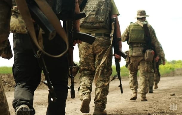 В Україні продовжили воєнний стан