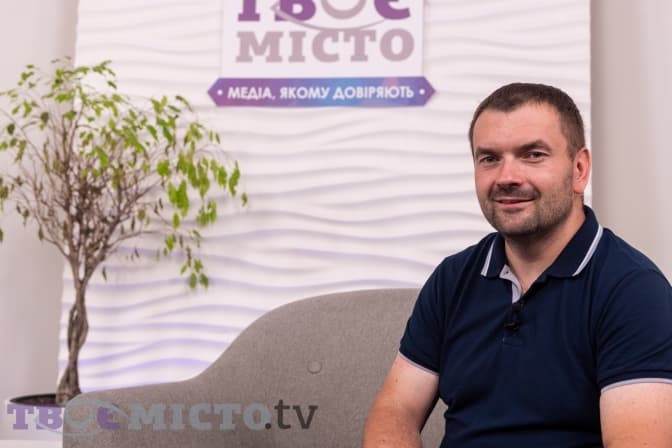 За дітьми, які виїхали, збережуться місця у школах. Інтерв’ю з новим керівником освіти Львова